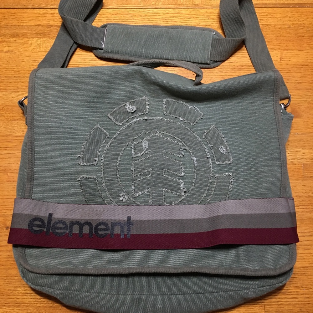 Element Canvas Messenger Bag